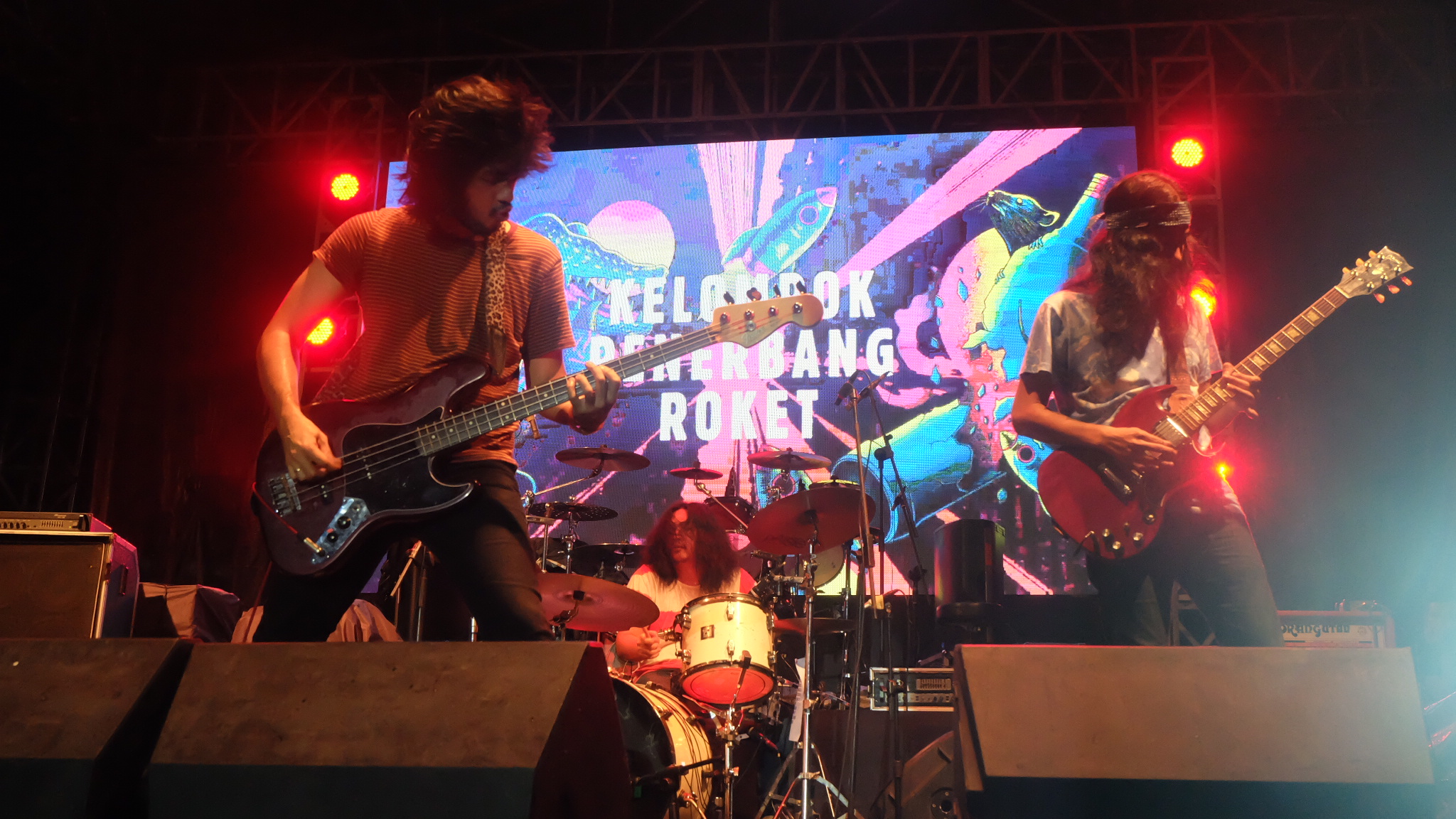 Seringai dan Kelompok Penerbang Roket di Seven Dream City